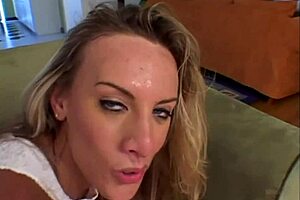 julie robbins tries to get pregnant with anal and blowjob