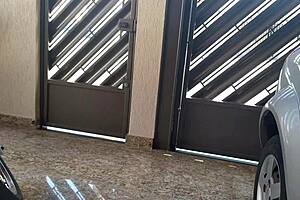 vizinha gostosa de shortinho jeans trepando com o marido da vizinha, rough blowjob and lick.