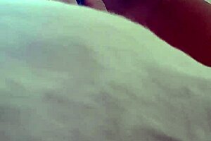 Mom teaches son bathing technique