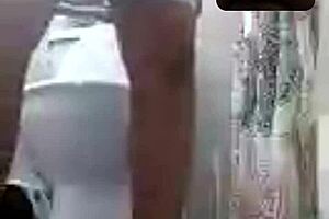 ebony amateur squirts while masturbating with random female