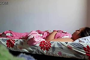 Homemade Stepsister Licking In Shower