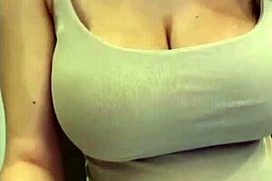 My Stepmom Shows Elastic Ass and Big Milky Tits