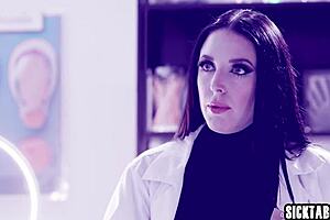 Latina Babe Sucks Big Cock And Gets Boobs Sucked By Experienced Teen