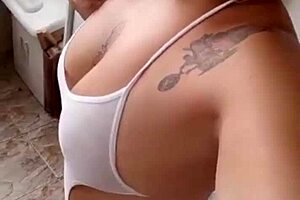 Reminding you of loneliness in the cold