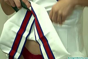 Tight teen 18+ cheerleader fucks hubby before babysitting 😏