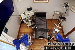 miss mars gets her pussy blasted