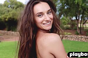 Gloria Sol's Natural Body Display