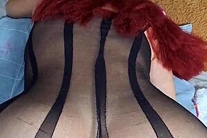 Hermosa Pelirroja Tetona Folla Su Gran Culo Con Un Consolador Para Hacer Squirt