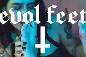 i know you love my soft ticklish feet