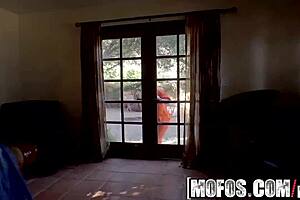 Katrina Jade masturbates her big ass in the bathroom 😍