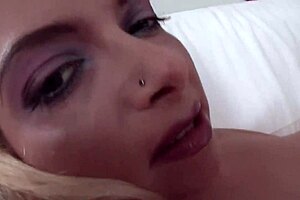 Vanessa Is Going To Her First Porno Casting