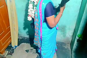 i's watchin' the indian aunty give blowjob to the house owner outdoor