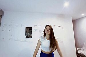 Wife Gets Sweaty With Personal Trainer In Gym