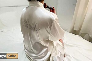 Bride with Big Natural Tits Seduces Stepfather in First-Time Encounter