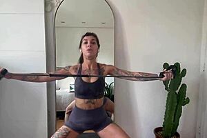 nikatsu leads the warm up and stretch training session for curvy babes