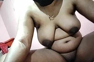 big boobs indian wife has hot sex in village 😍🍑