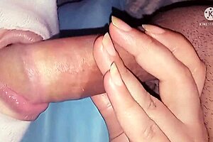 arab girl gives amazing blowjob and rides big ass 😍