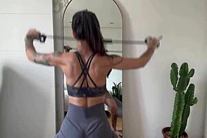 nikatsu leads the warm up and stretch training session for curvy babes