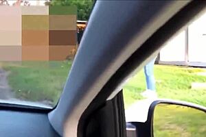 recojo una desconocida de 18 años en la calle y acepta follar a cambio de dinero