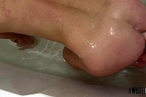 master trains slave with dildos 😈