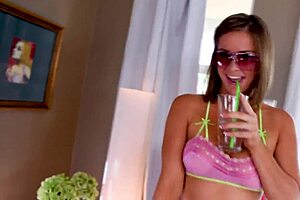 Sierra Sanders Blowjob Facial