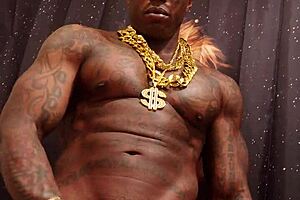 Brunette worships the african king hallelujah johnson in a huge encounter