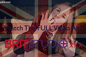 18 Yo Student Gives Amazing Blowjob At Party!