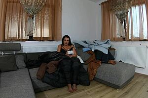 i'm milfycalla masturbating in down jackets