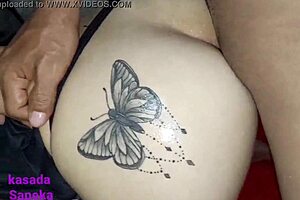 Antes de dar meu cuzinho dei aquela mamada gostosa no pau