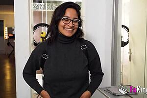 Don't miss Lana's hairy pussy!