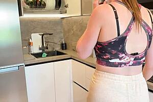 Russian Amateur with Big Ass Fucks Hard in Homemade Scene