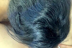 Woman gives the best pussy blowjob to her sister-in-law real homemade