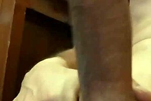 Me masturbo rico en mi habitación 😘