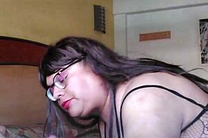 rich oral sex with mexican trans chubby