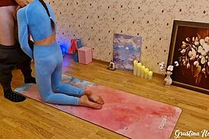 Fucked My Yoga-Addicted Neighbor! Her Leggings Came Off Fast!