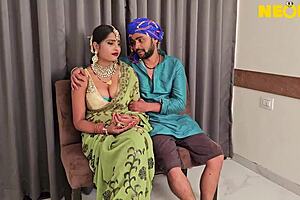 Very Hungry Indian Mature Bhabhi Seduces And Fucked From Her Boyfriend Hardcore Sex