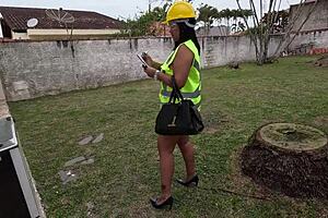 I imagined workers fucking my hairy pussy outdoors with toys