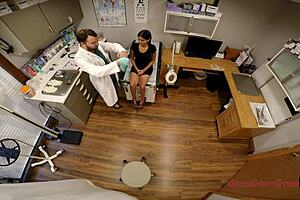 i am the new student getting examined by doctor tampa