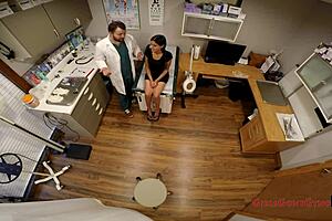 i am the new student getting examined by doctor tampa