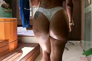 Fine tranny Valerya Pacheco fucks her ass with a dildo