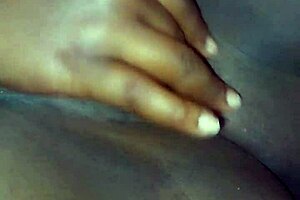 Curvy Babe's First Solo Pussy Fingering Close-Up