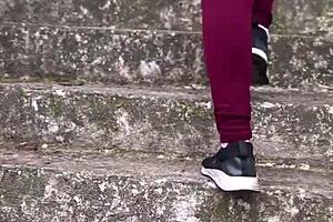 Patricinha with pink pussy climbs hill horny for sex