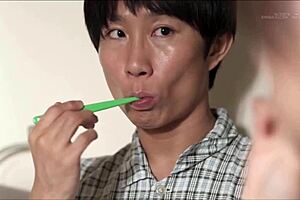 Kanna misaki teaches kissing in intriguing japanese video