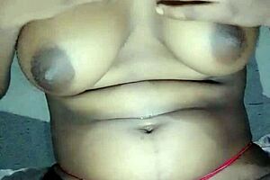 Discover the Fast Cum of Her Natural Tits and Pussy