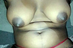 Discover the Fast Cum of Her Natural Tits and Pussy