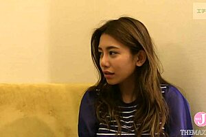 E-Cup Nana Shaves Pubic Area for Easier Access, Tell Us Why!