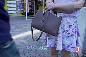 E-Cup Nana Shaves Pubic Area for Easier Access, Tell Us Why!