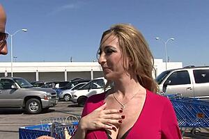 SAVANNA JANE IS A MILF IN HEAT WITH ANAL ASSFUCKING AND DOGGYSTYLE FUCKING