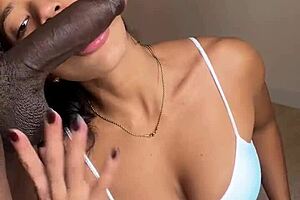 कैमरे के सामने स्लॉपी ब्लोजॉब, हसबैंड से वीडियो कॉल पर -अमेचर कपल- न्यस्डेल