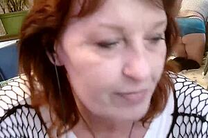 Dancing and wiggling to the big bad wolf with Dawnskye in retro style